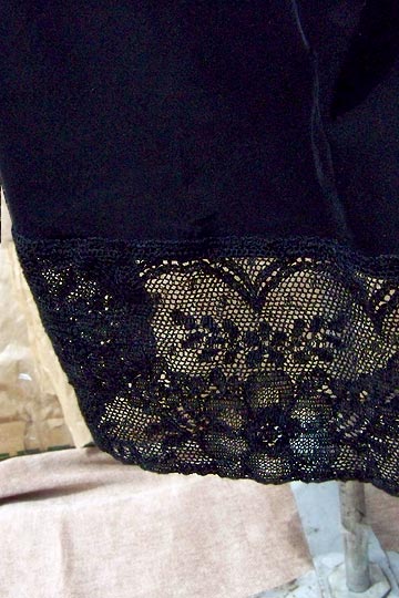 vintage 30s 40s black applique slip