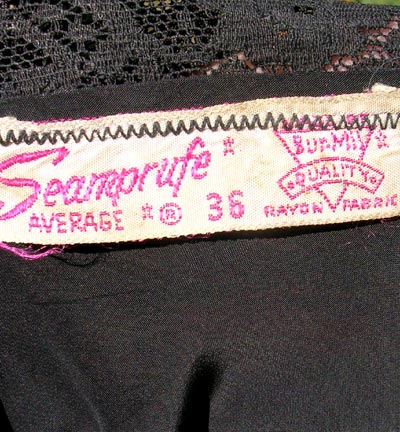 vintage 40s seamprufe slip