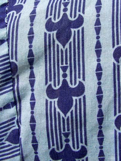 vintage 60s cotton fleur-de-lis robe