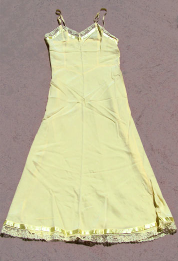 vintage 40s Perlcrest yellow rayon slip