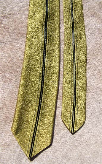 vintage 50s Beau Brummell gold narrow tie