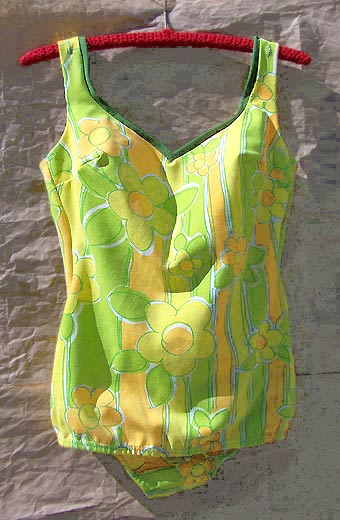 vintage 60s daisy swimsuit