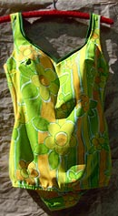 joyful daisy vintage 60s Pop daisy swimsuit