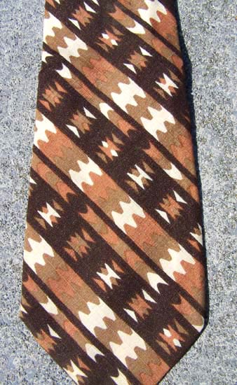 vintage 70s wide brown tie