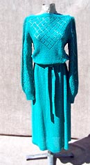sweet Daisy vintage 70s 30s-inspired knit dress