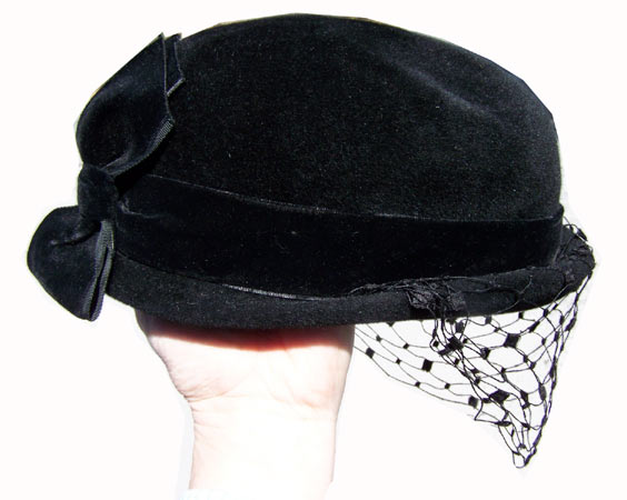 vintage 40s black velour hat