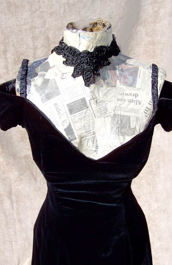 vintage choker lace velvet dress